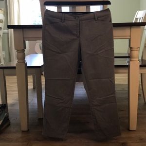 Used New York and Company Capri